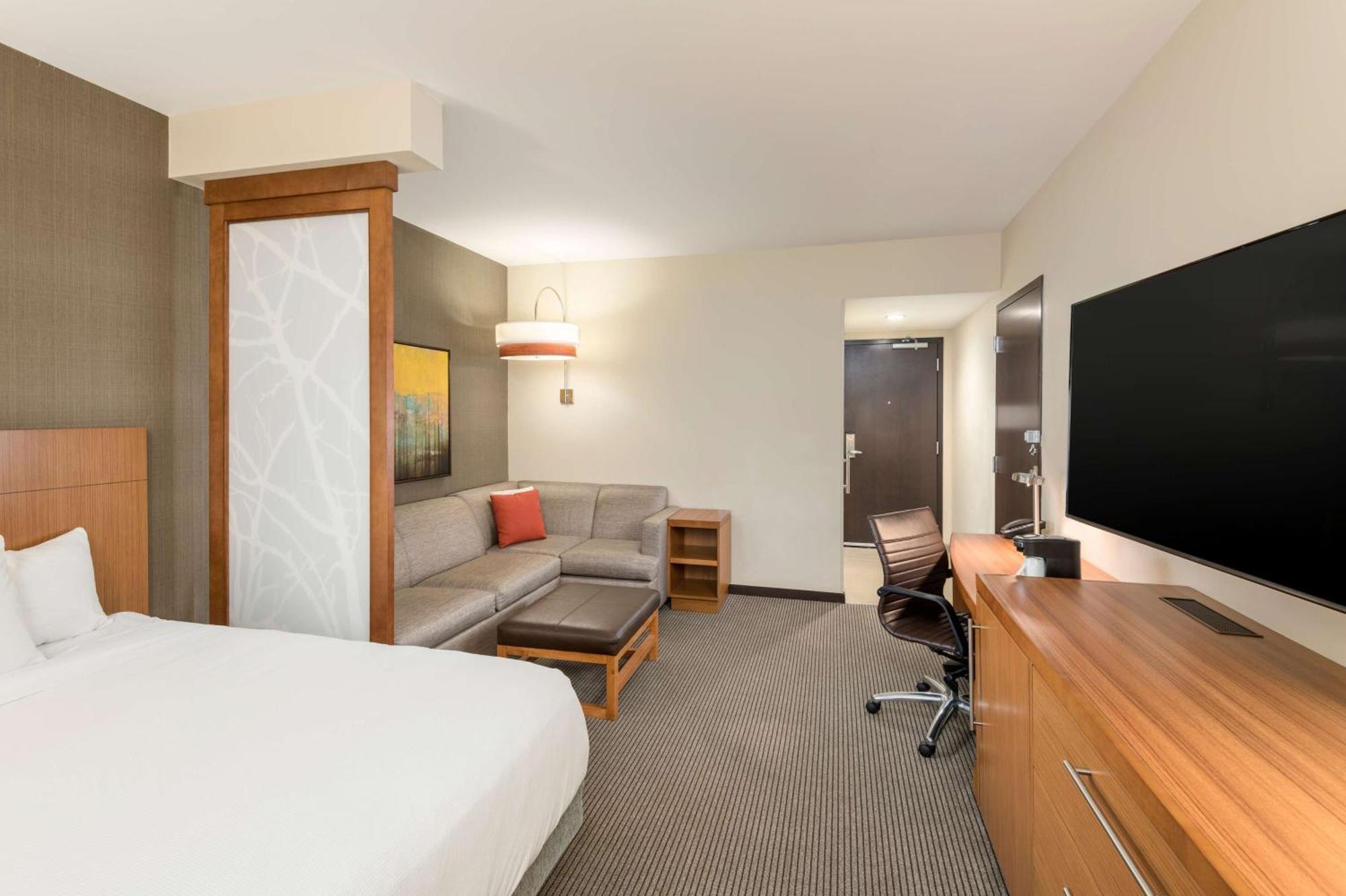 Hyatt Place Greenville Downtown Exteriér fotografie